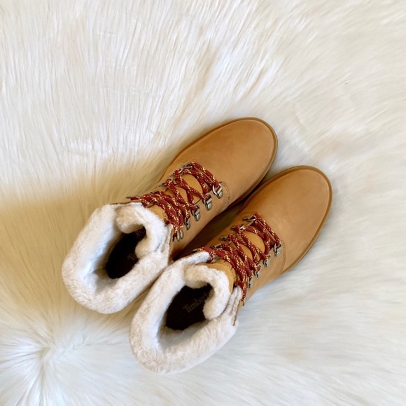 Timberland Wheat Kinsley Waterproof Mid Hiker Boot - Picture 2 of 7